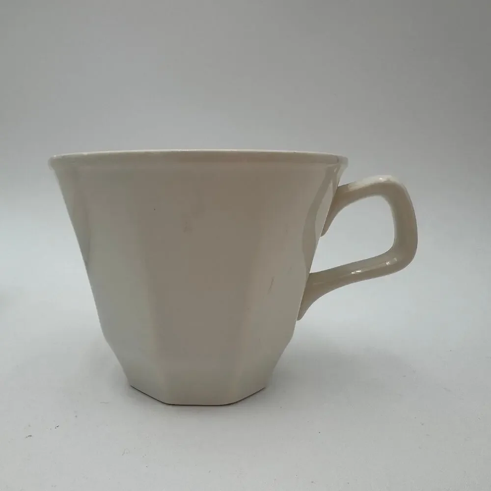 Vintage Sugar Bowl and 5 Coffee Cups Colonial White by Homer Laughlin 7 pcs